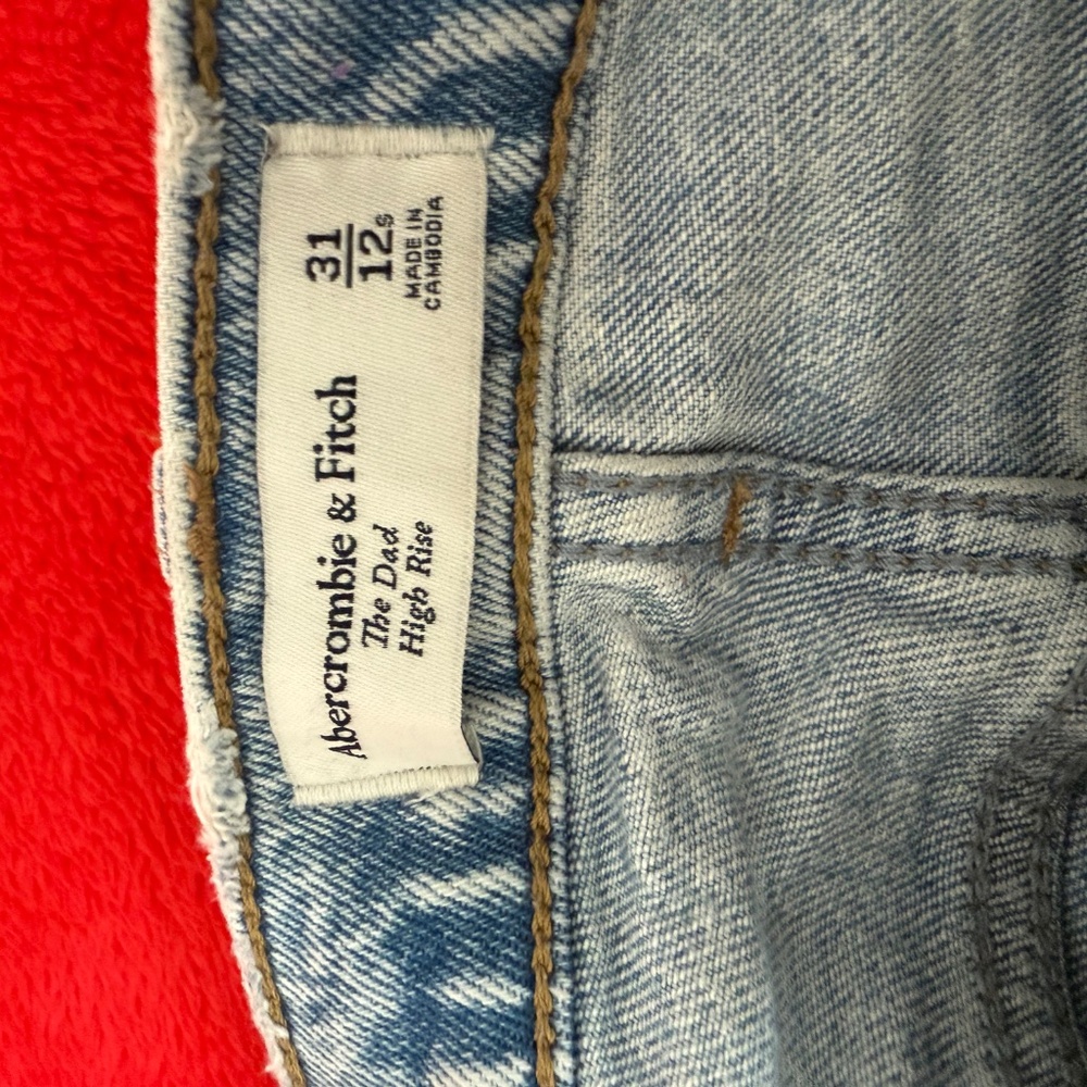 High Rise Jeans - Picture 3 of 3